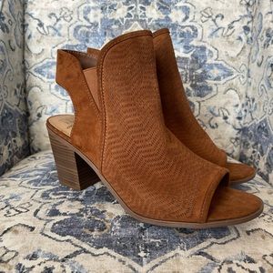 Time & Tru Block Heel Open Toe Shoe